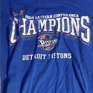 Detroit Pistons 2004 Champions Blue T-Shirt